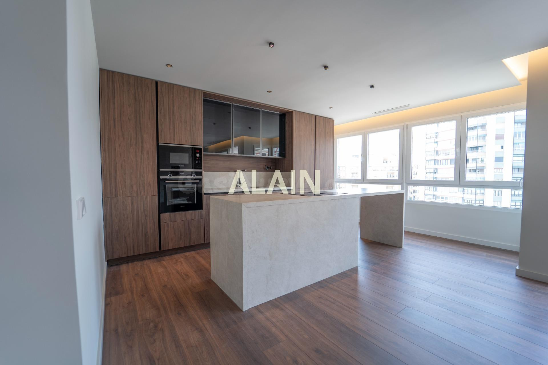 LUJOSA VIVIENDA EN VENTA EN PLAZA ESPAÑA DE VALENCIA