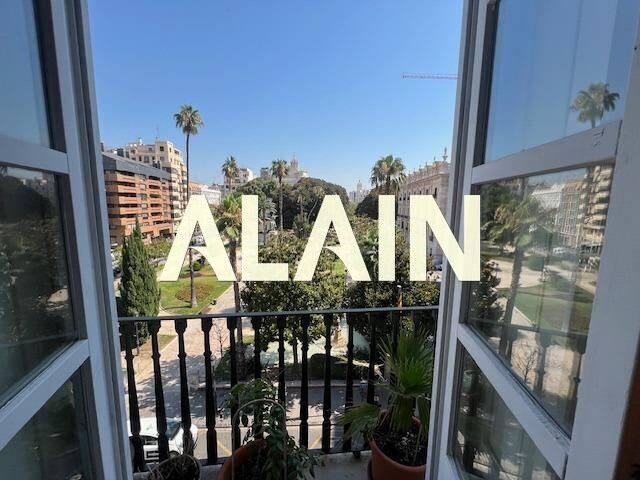 LUJOSO PISO A LA VENTA EN UNA DE LAS FINCAS MÁS EMBLEMÁTICAS - foto 4