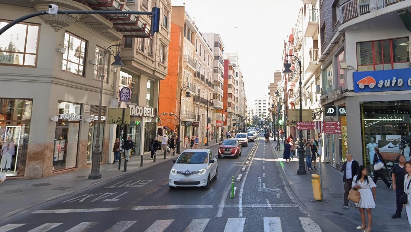 Grupo Alain presenta local comercial prime en pleno centro de Valencia.