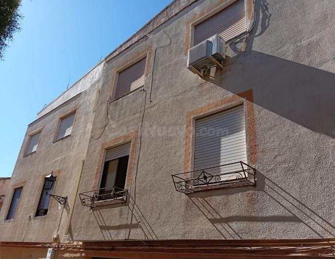 SE VENDE piso OKUPADO en Calle SANTA BARBARA Nº 18 Montesa ( - foto 2