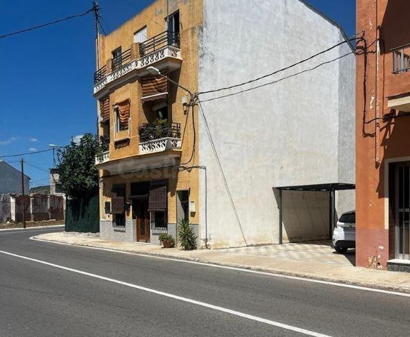 SE VENDE piso OKUPADO en Plaza SANT ANTONI Nº 7 Gavarda (Val - foto 2