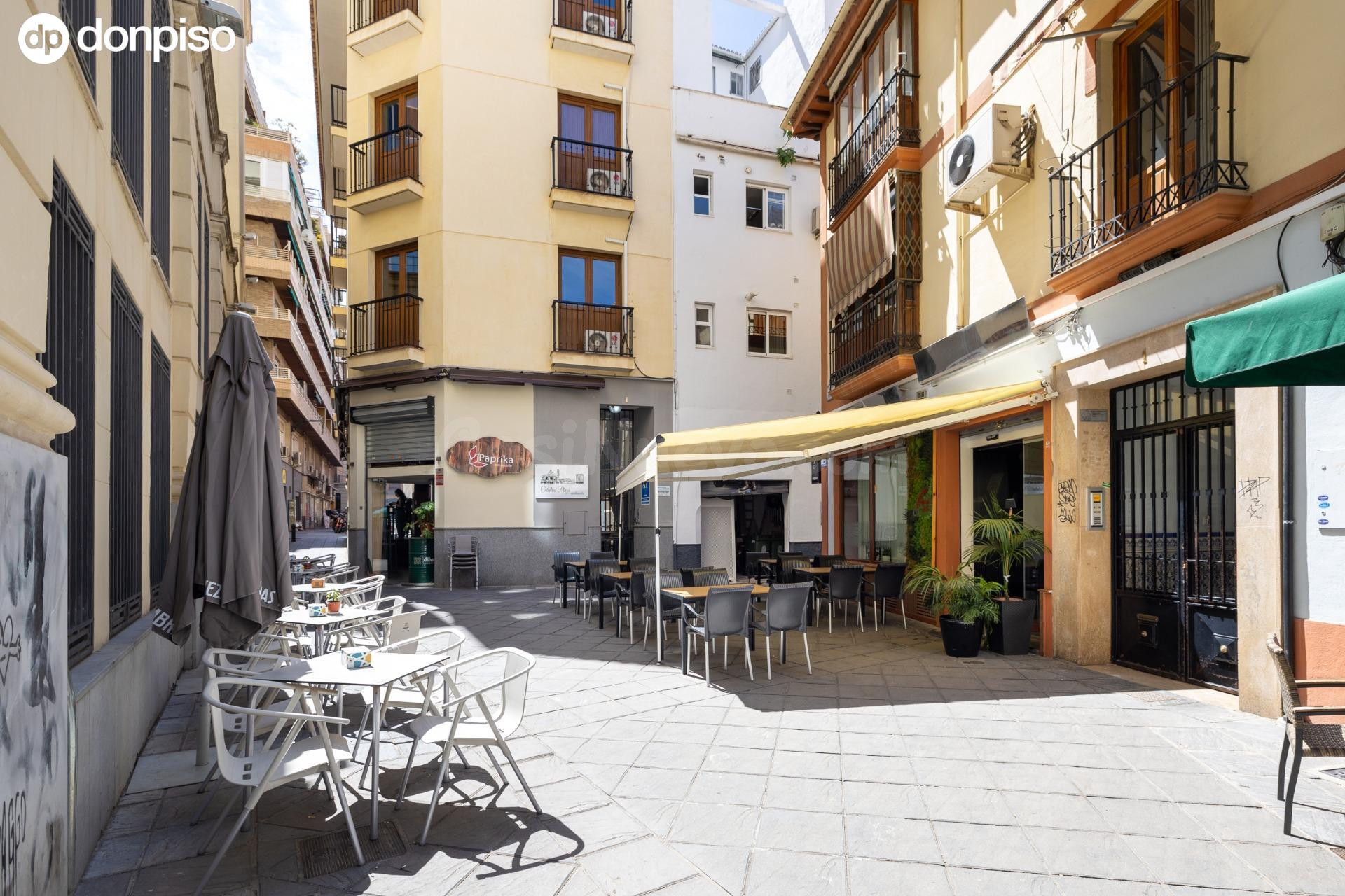 LOCAL EN CASCO HISTÓRICO CON NEGOCIO EN RENTABILIDAD