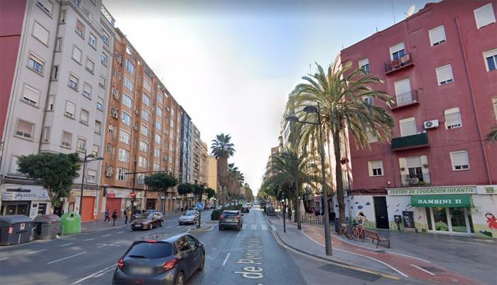 Venta de Local en Peris y Valero (rentabilidad 5,5% neto)