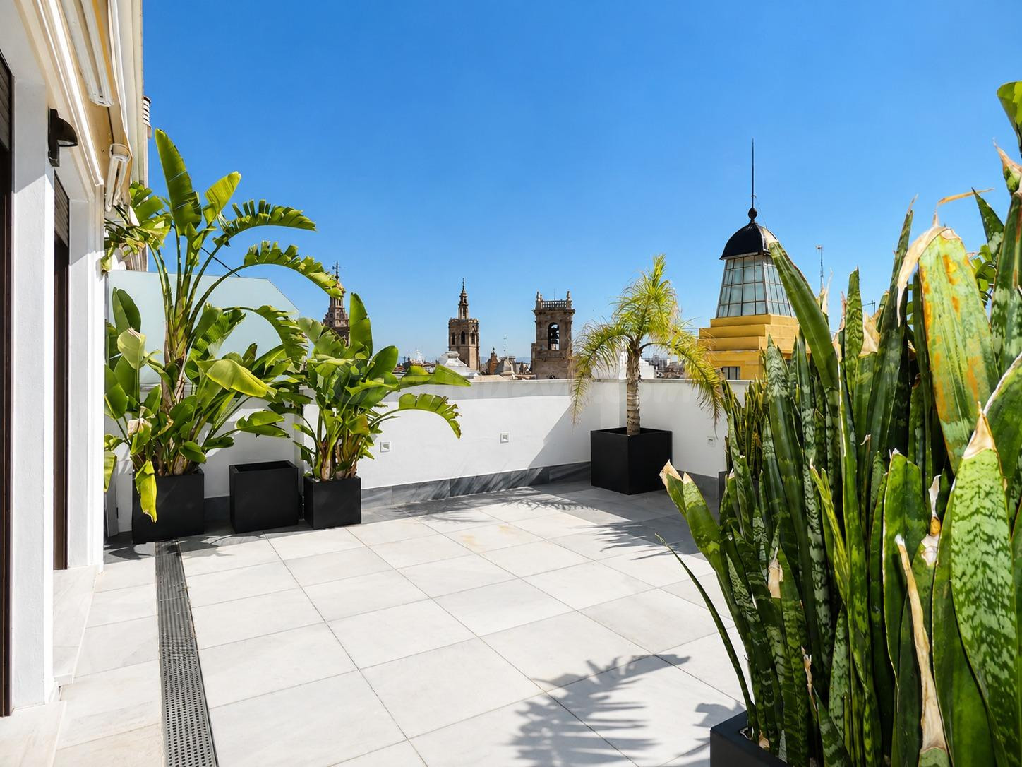 ATICO REFORMADO EN VENTA JUNTO A LA PLAZA DEL AYUNTAMIENTO