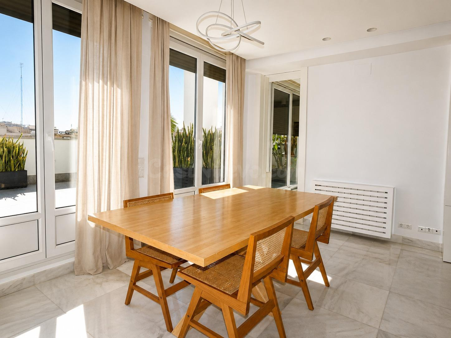 ATICO REFORMADO EN VENTA JUNTO A LA PLAZA DEL AYUNTAMIENTO - foto 5
