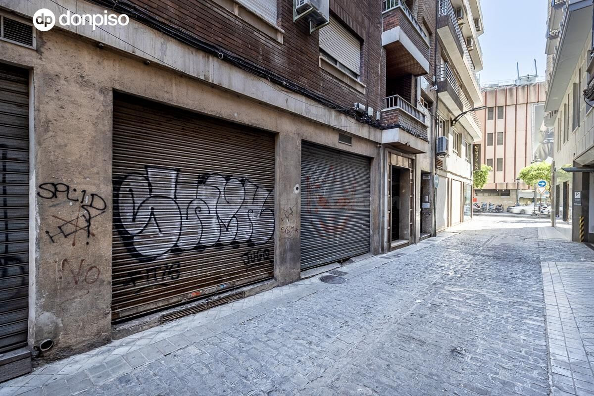 LOCAL CON SÓTANO EN PLENO CENTRO