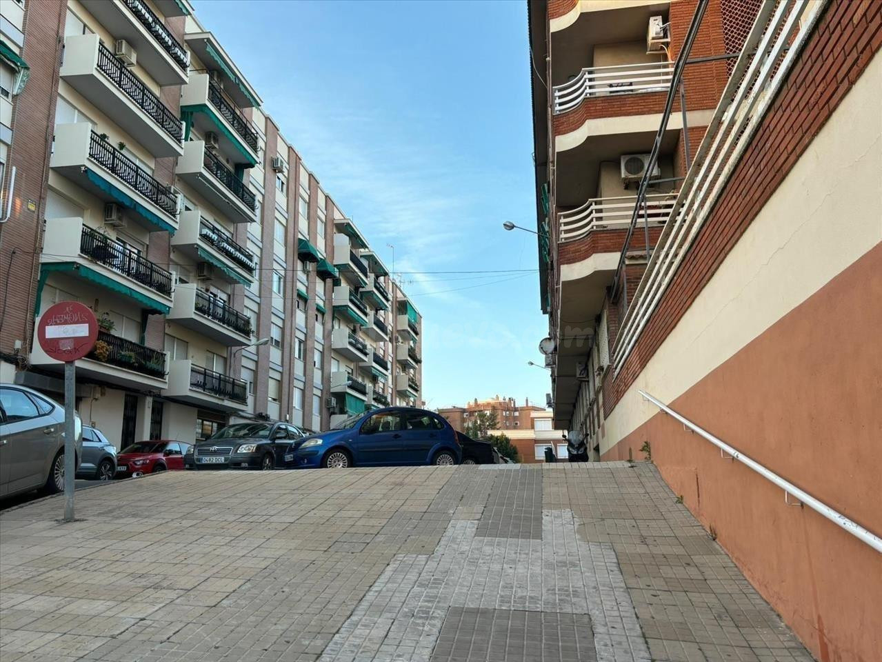 SE VENDE local comercial OKUPA en C Celestino Diaz Hernandez - foto 2