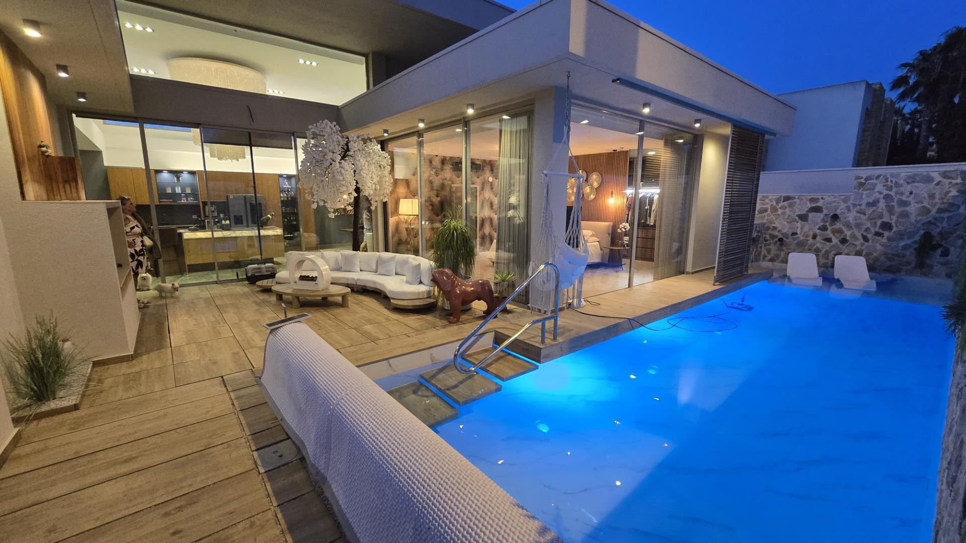 Villa 4 habitaciones 544m² en venta - Residencial benimar