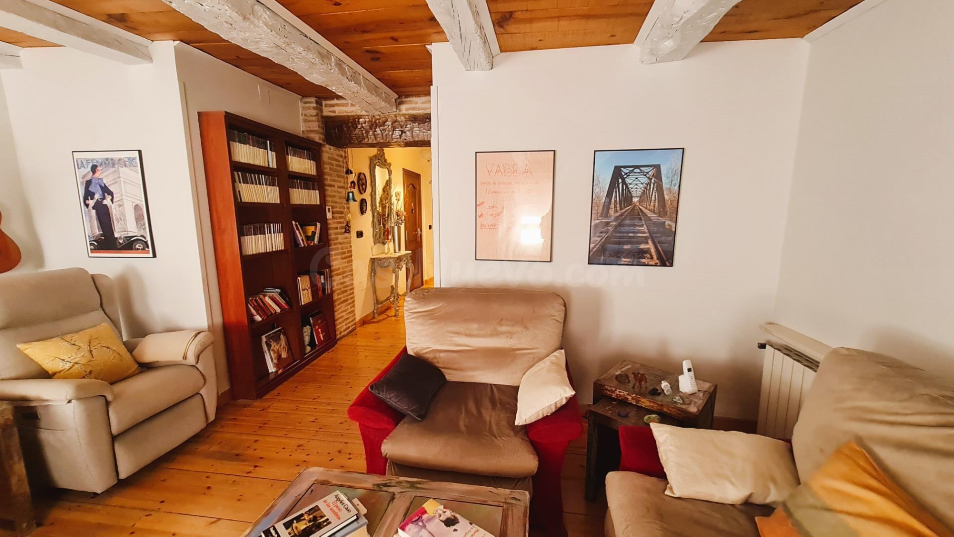 EN VENTA DOS PISOS EN TUDELA DE DUERO - foto 3