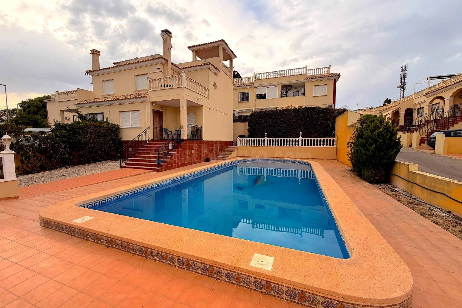 Adosado 3 habitaciones 100m² en venta - Comunidad valenciana