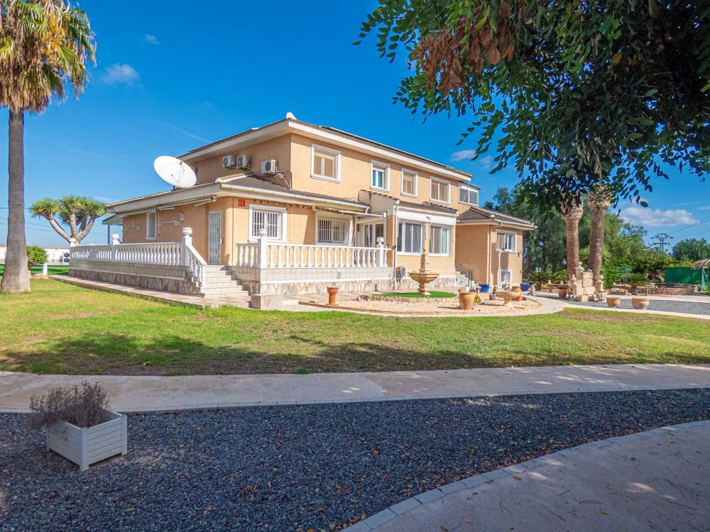 Villa 7 habitaciones 416m² en venta - Centro