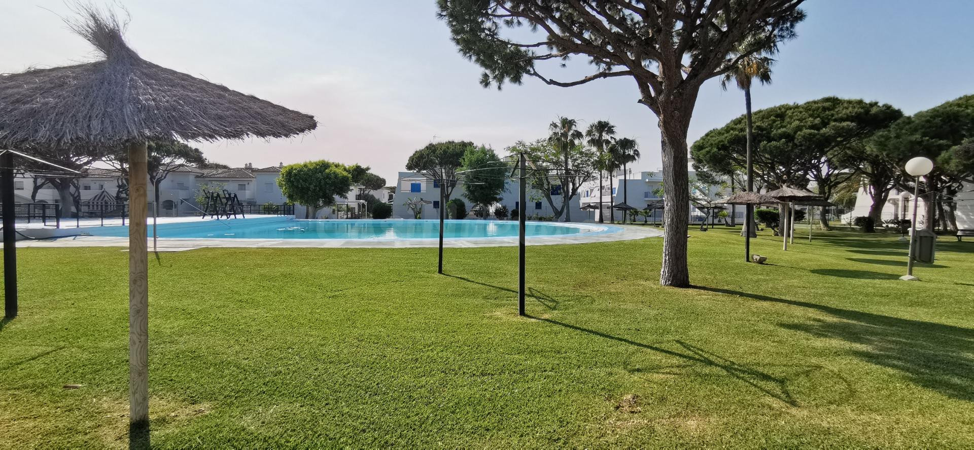 Apartamento de 2 dormitorios a 350 metros de la Playa La Barrosa