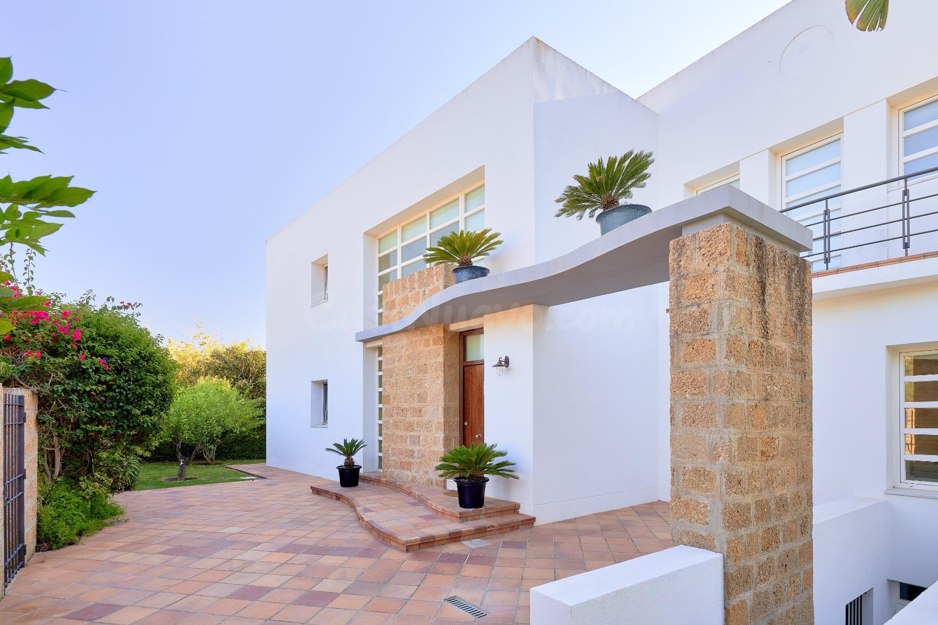 Chalet con piscina en Novo Sancti Petri