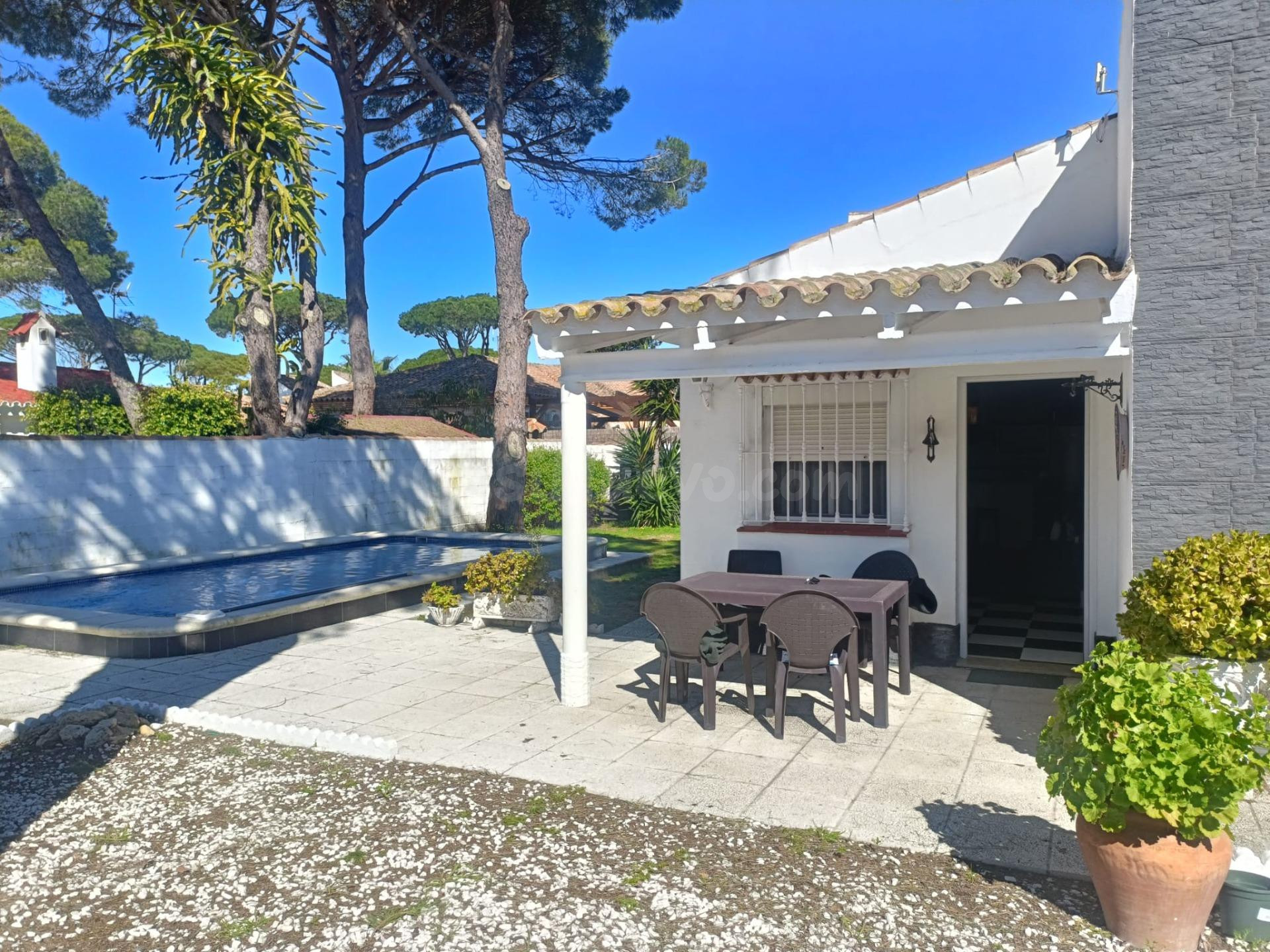 Chalet con piscina en Cerromolino