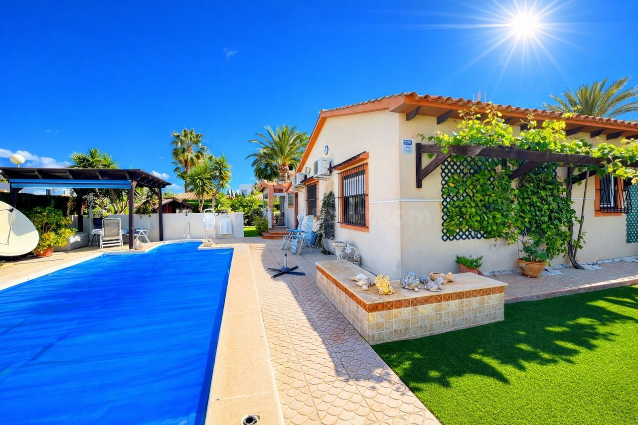 Villa 3 habitaciones 140m² en venta - Cabo Roig