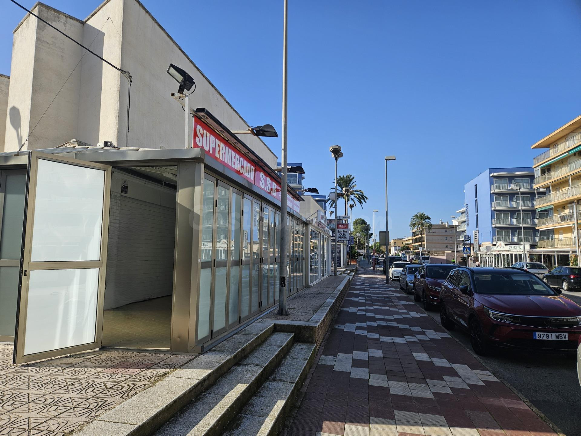 Local comercial en venta en Cambrils
