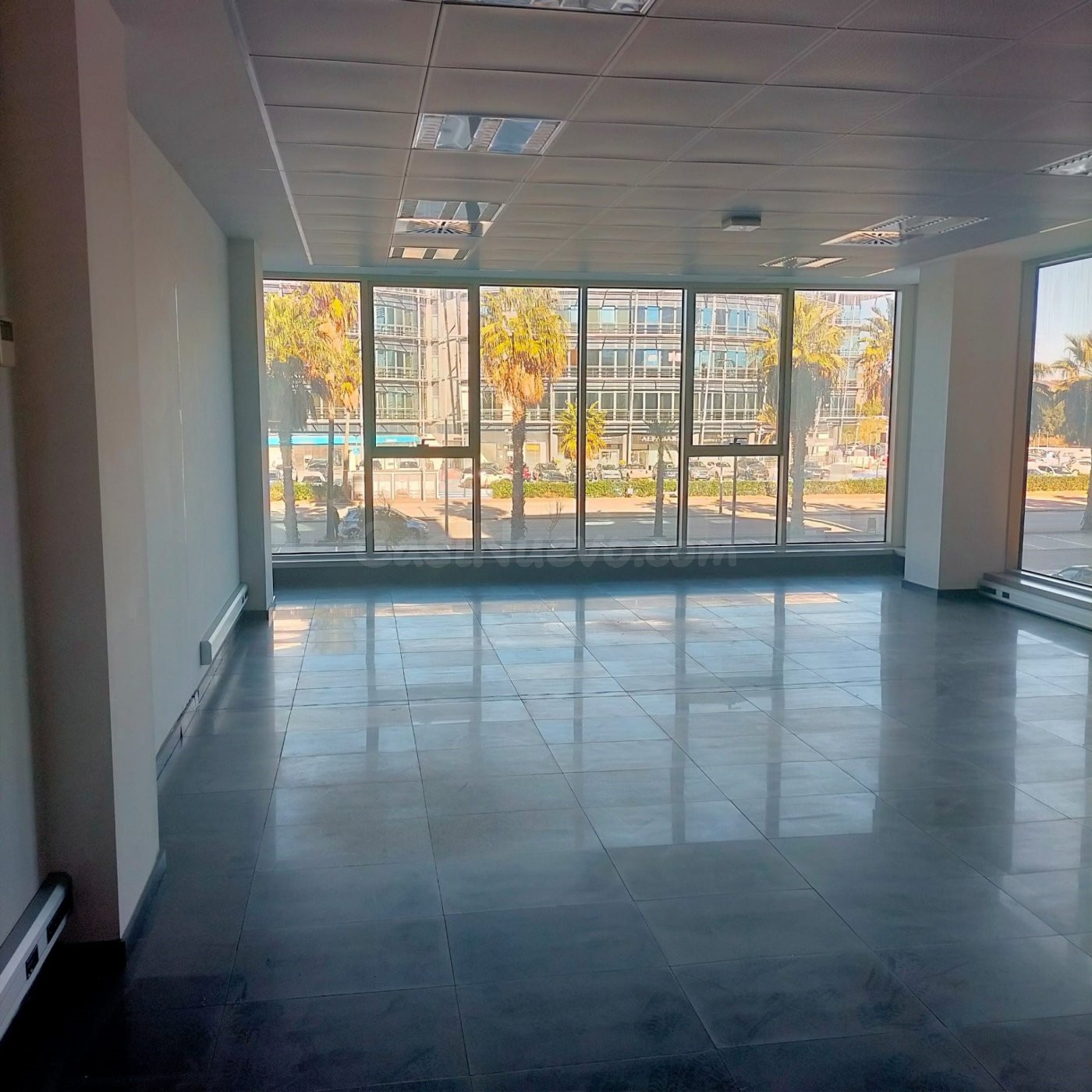 LOCAL COMERCIAL EN VENTA EDIFICIO ARTYSUR