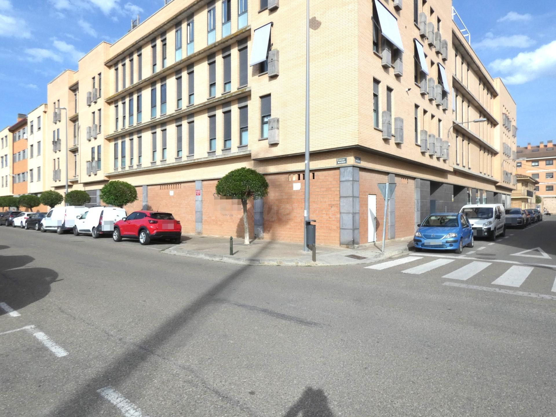 Local comercial en Utebo (ZARAGOZA). Referencia  AL04222026.
