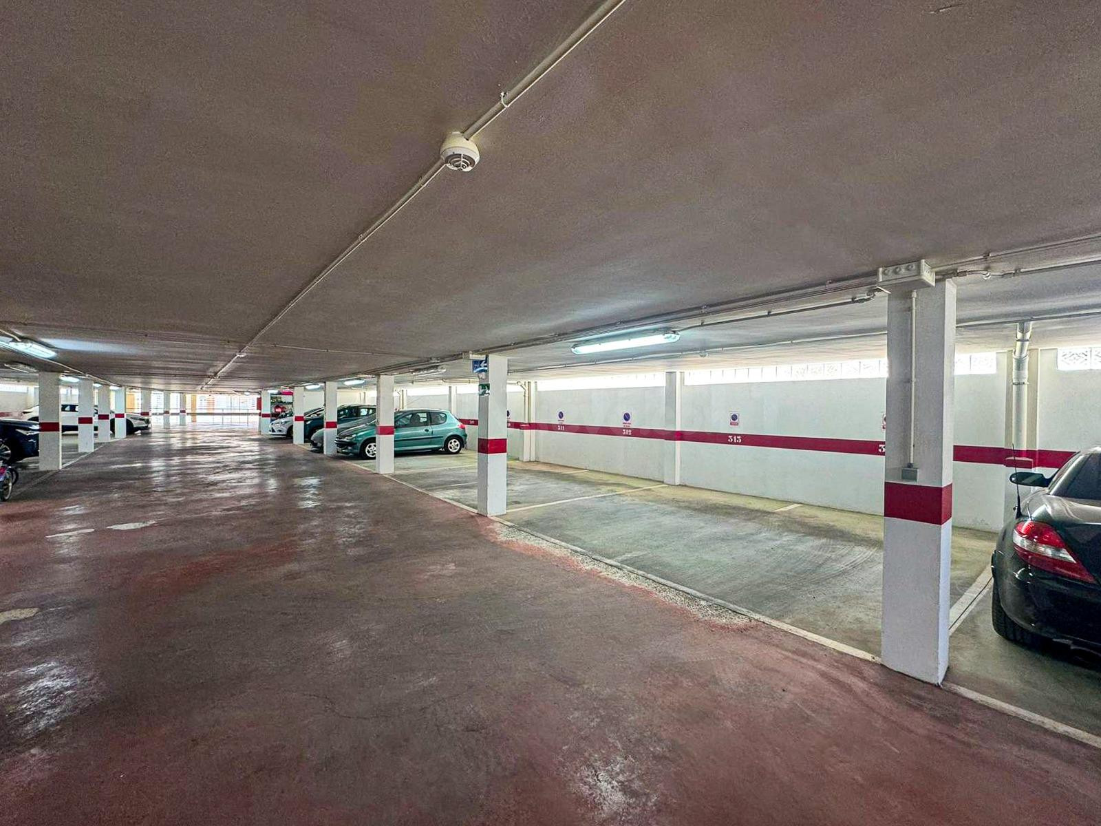 PLAZA DE PARKING - ZONA PASEO MARÍTIMO DEL PUERTO DE ALCUDIA