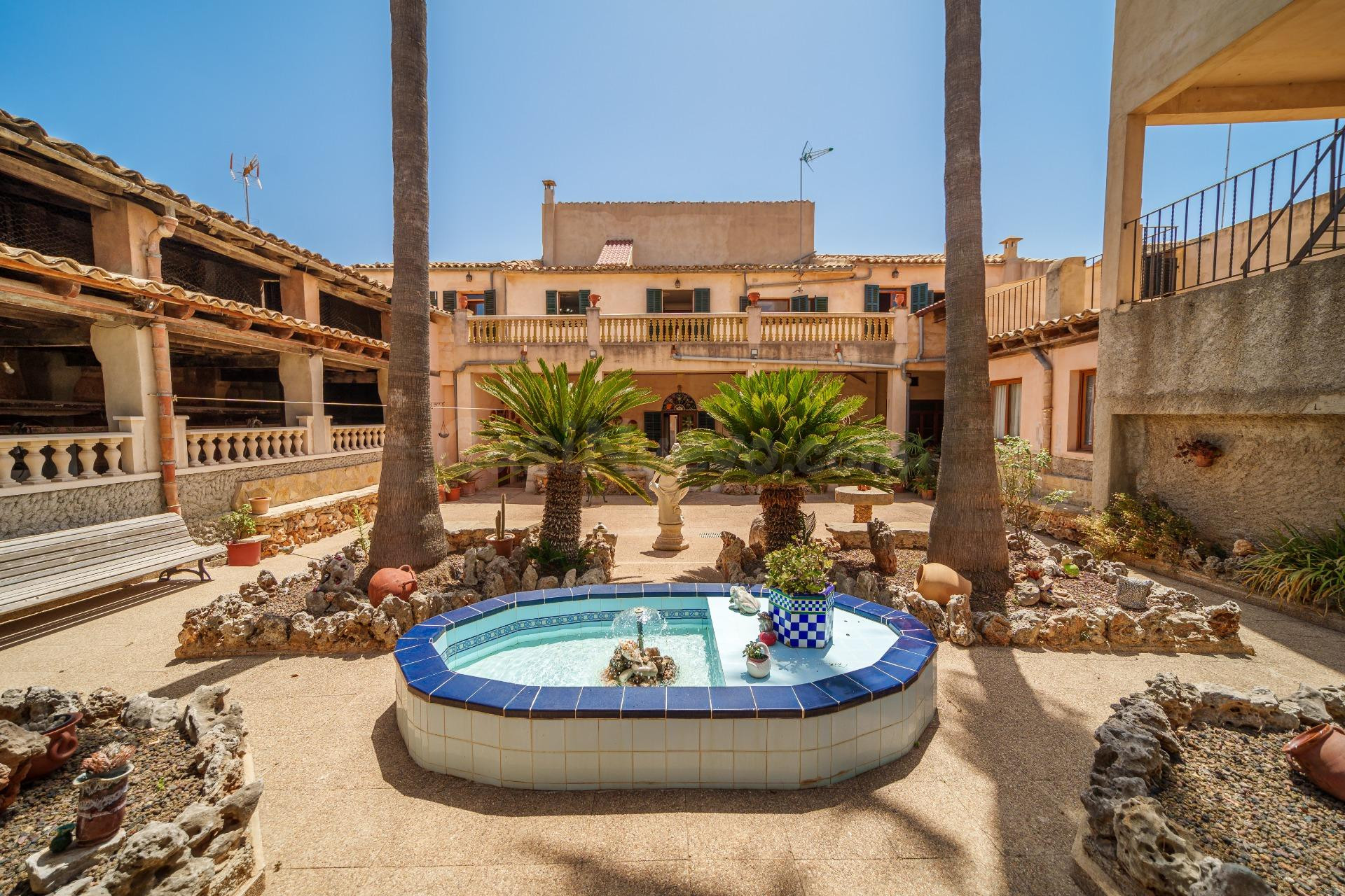 VILLA EN EL CASCO HISTÓRICO DE INCA