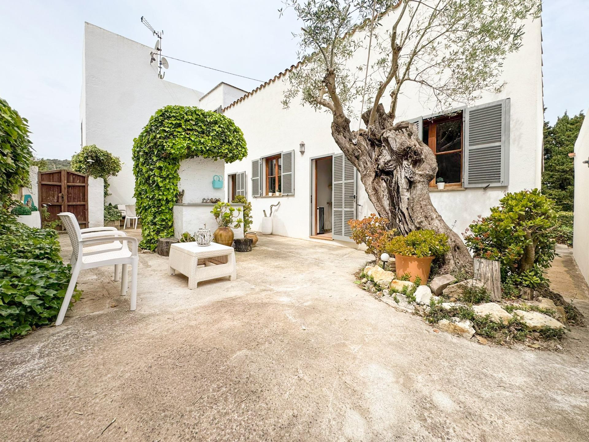 ENCANTADORA FINCA RÚSTICA EN POLLENÇA