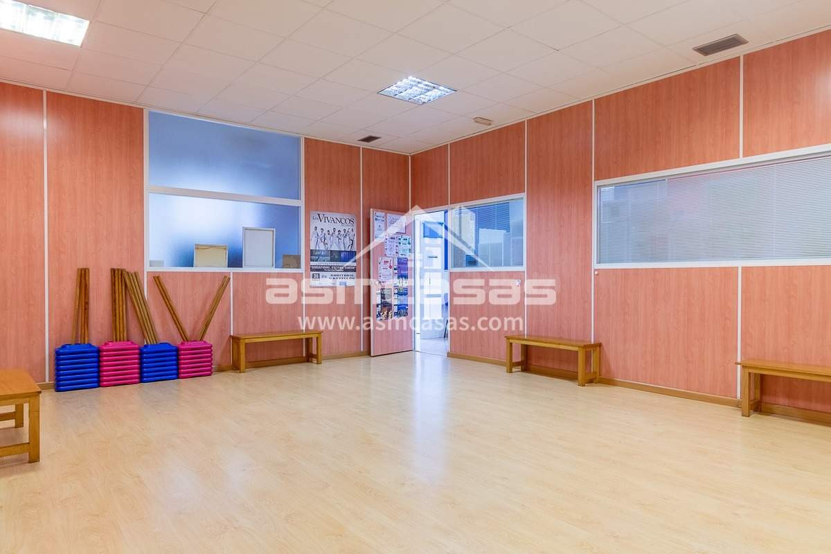LOCAL COMERCIAL AMPLIO EN BENICASIM PUEBLO - foto 3