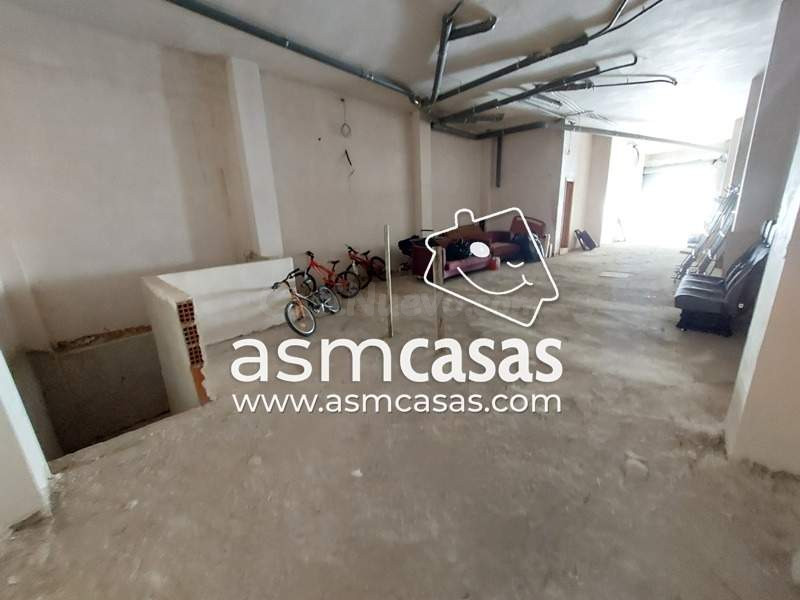 SE VENDE LOCAL DIÁFANO EN BENICASIM PUEBLO - foto 2