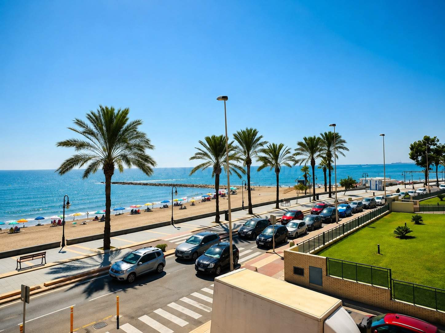 Exclusivo apartamento frontal al mar en primera línea La Curva, Benicàssim