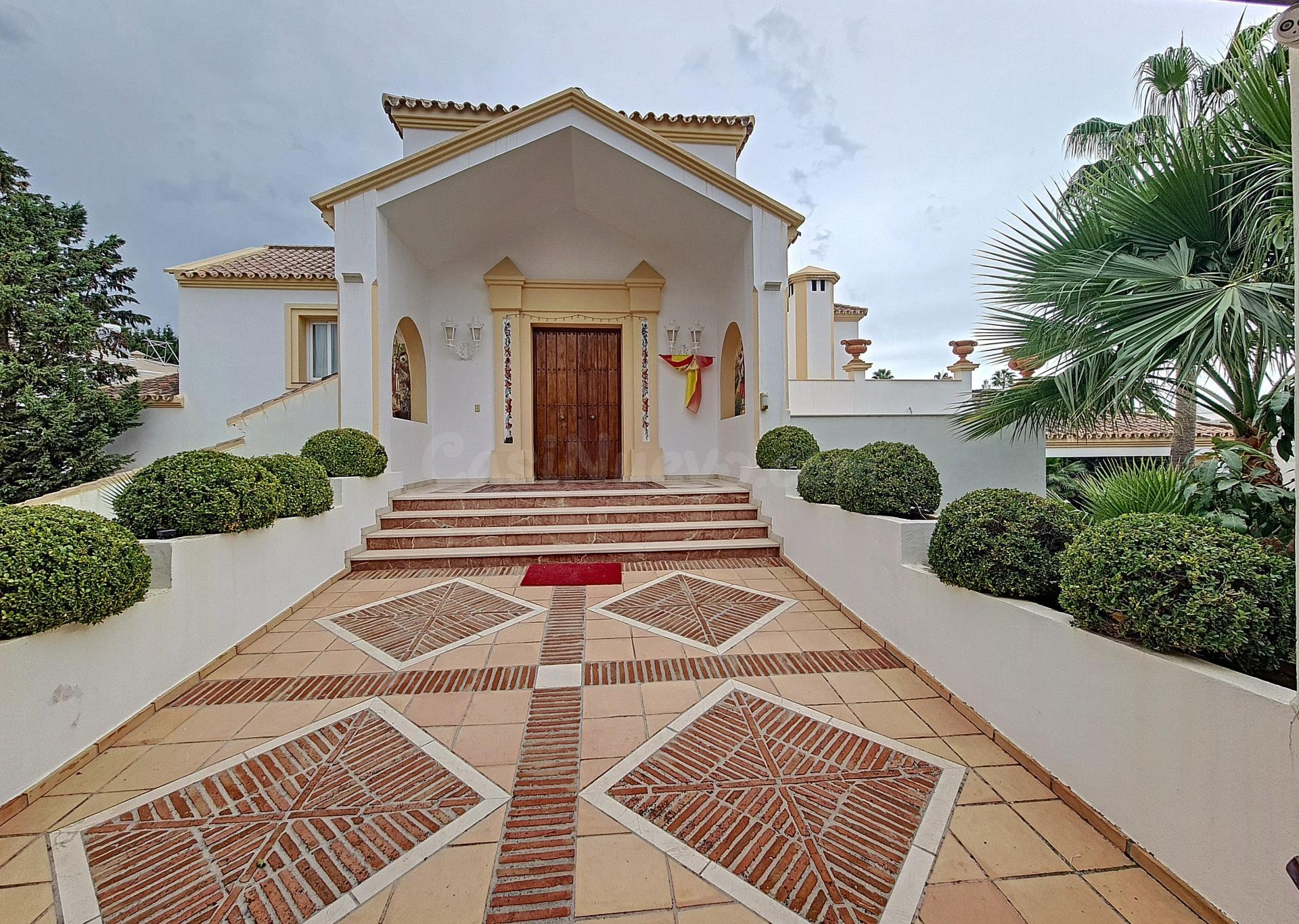 Espectacular Villa de 8 dormitorios en Benahavis