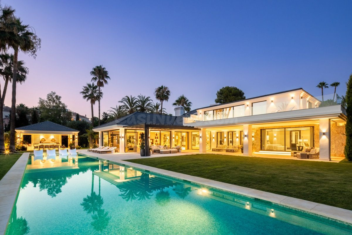 VILLA EN PRIMERA LINEA DE GOLF