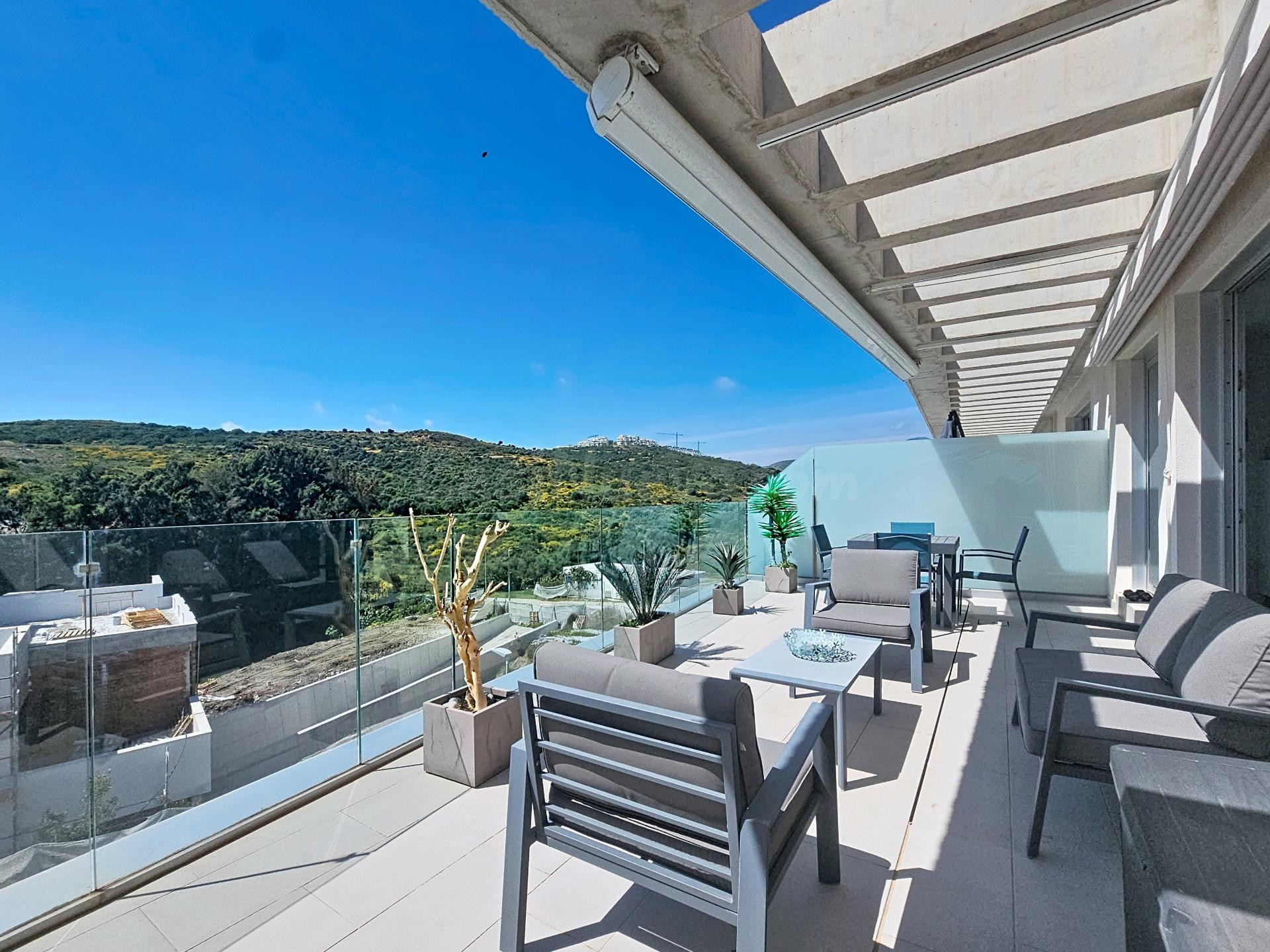 Magnífico ático moderno en Serenity Collection – Estepona (La Galera)