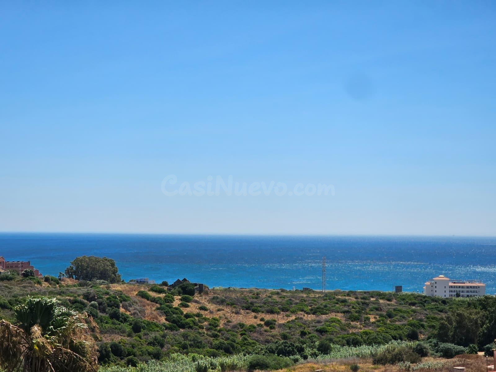 Magnífico dúplex de 2 dormitorios, 2 baños, con vistas al mar y plaza de aparcamiento – Vistal Mar Sur, Manilva