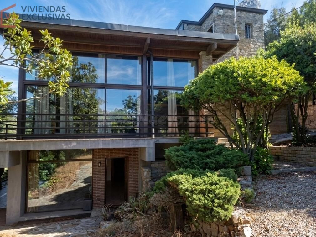 Casa independiente de diseño con alto valor arquitectónico-  - foto 2