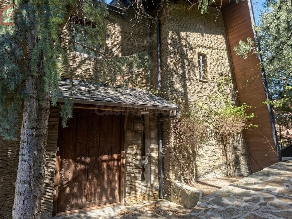 Casa independiente de diseño con alto valor arquitectónico-  - foto 5