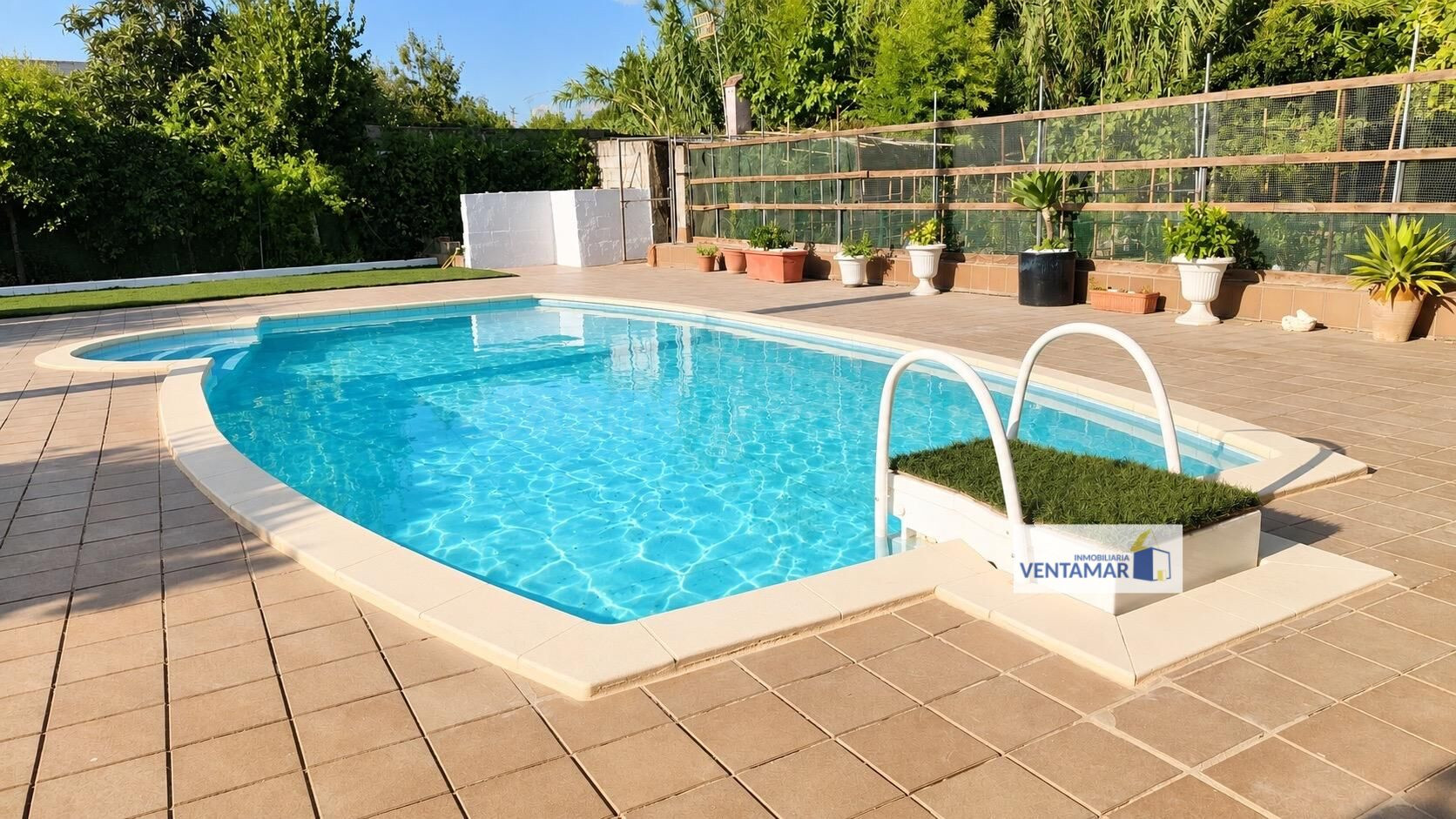 ENCANTADORA CASA CON PISCINA Y HUERTO EN EL ALBARRACÍN,  SAN ROQUE (CÁDIZ)