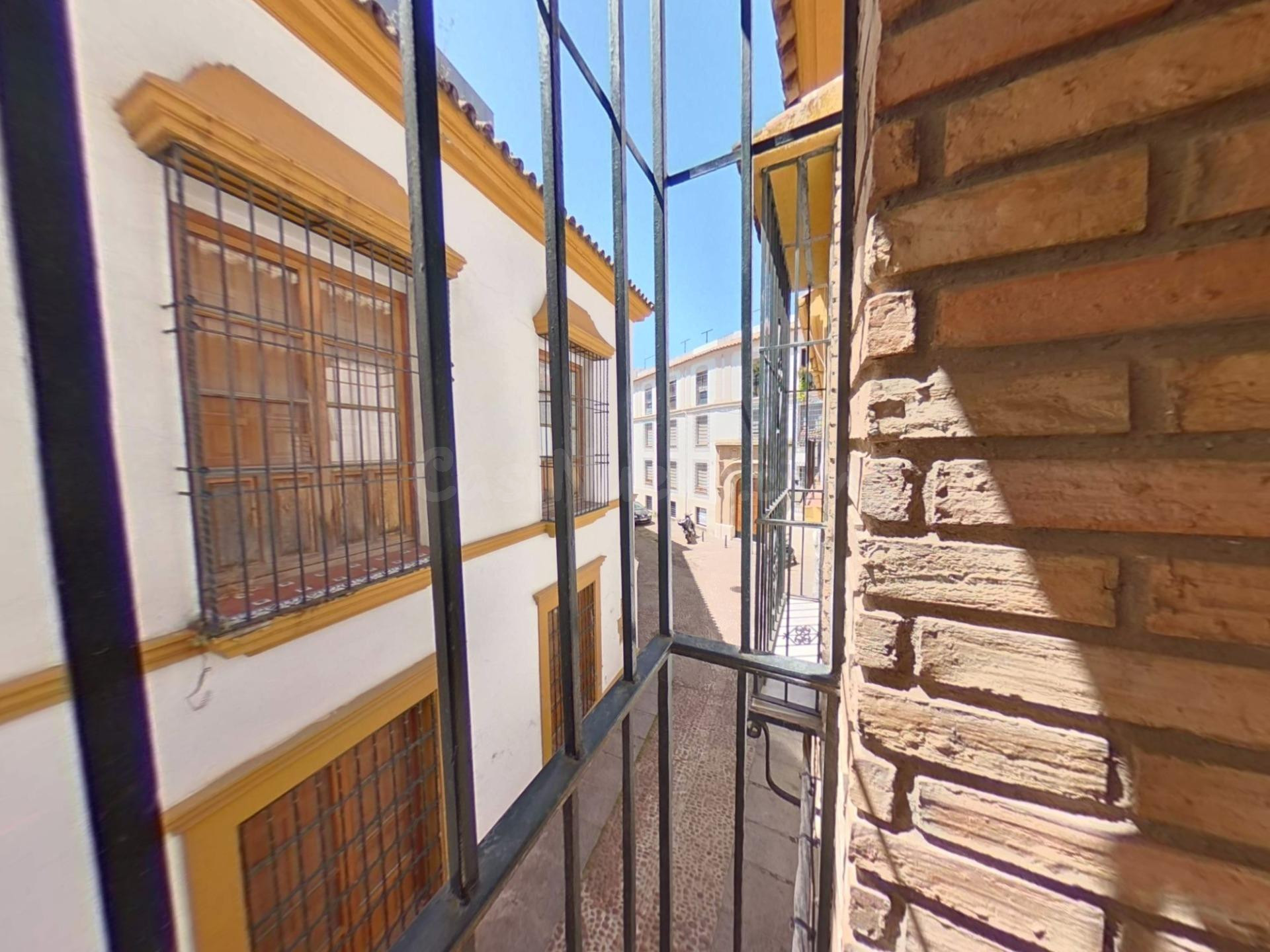 Exclusiva casa con garaje junto a la Plaza de San Miguel