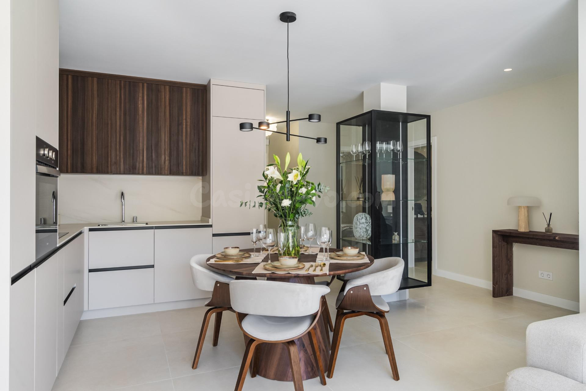 APARTAMENTO MODERNO CON VISTAS A LA MONTAÑA