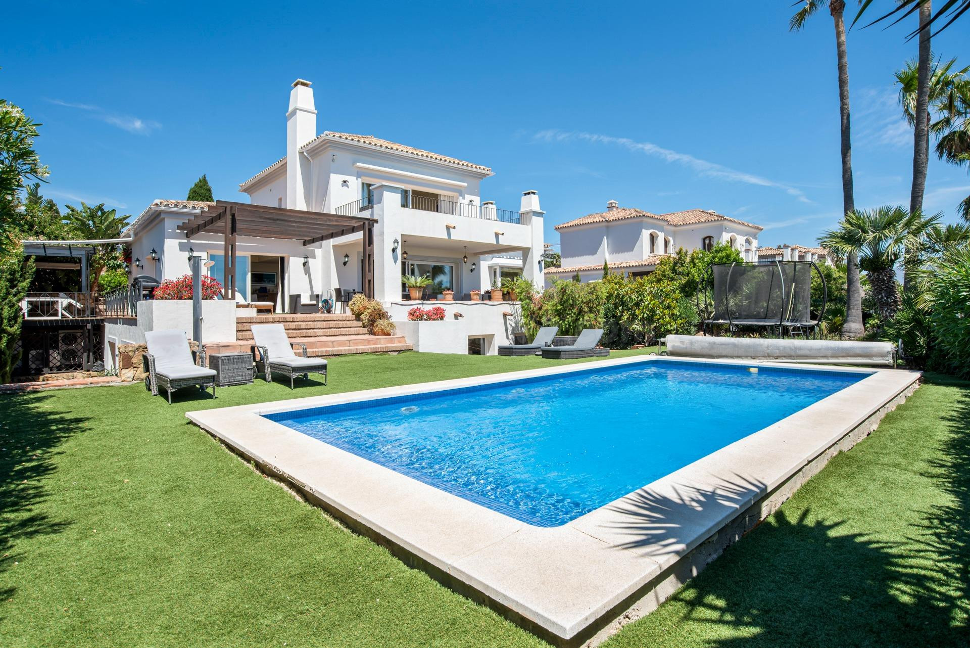 VILLA ANDALUZA CON VISTAS AL MAR INCREÍBLES