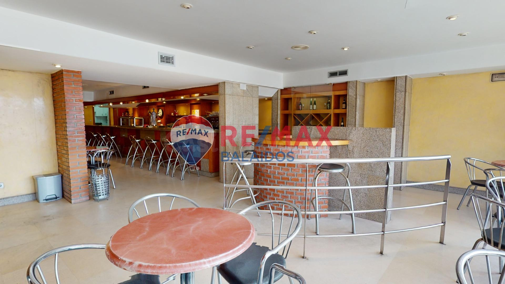 Local en venta en calle Cánovas del Castillo