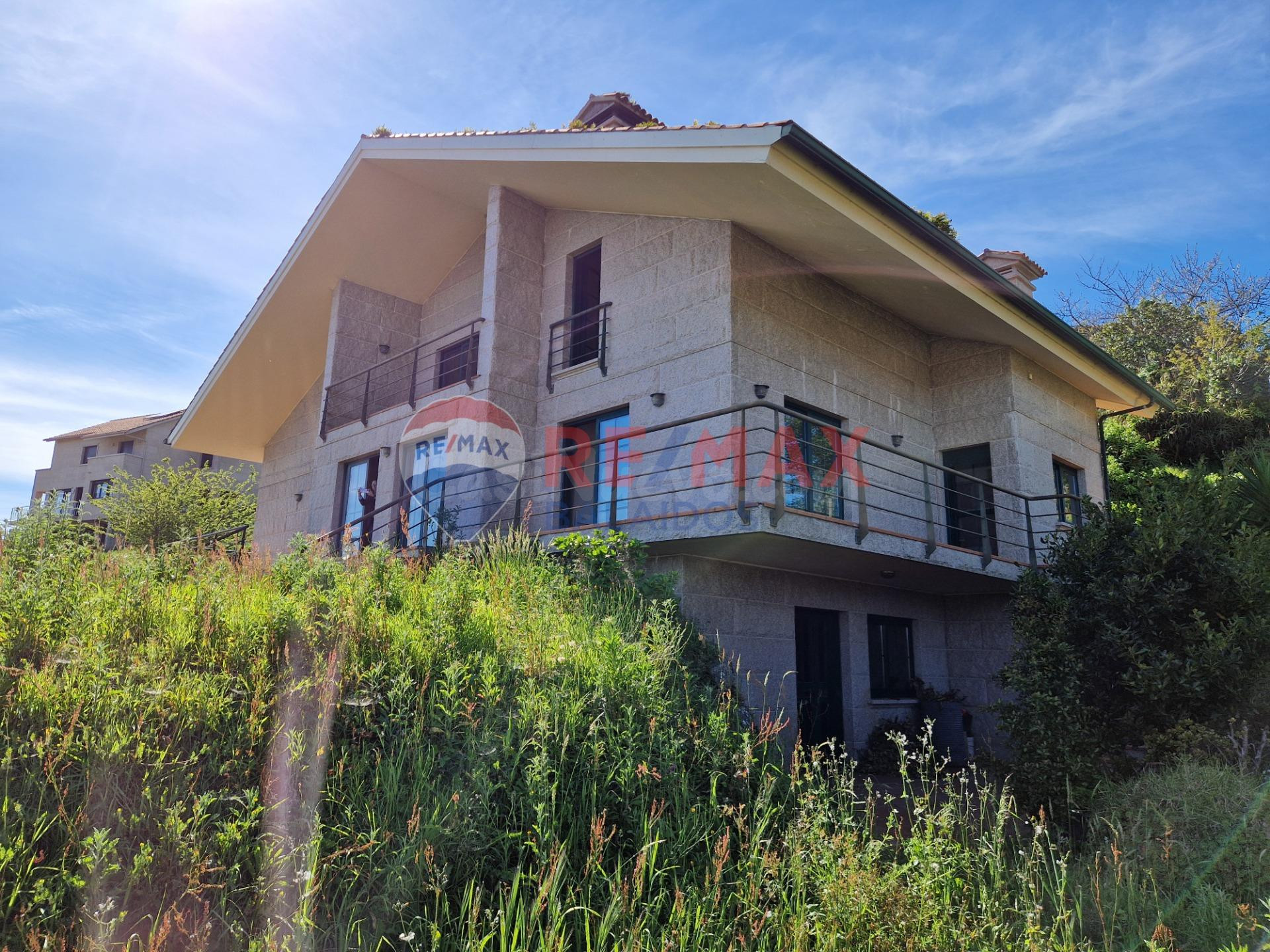 Casa / Chalet independiente en venta en Camino da Pandiña, Moaña