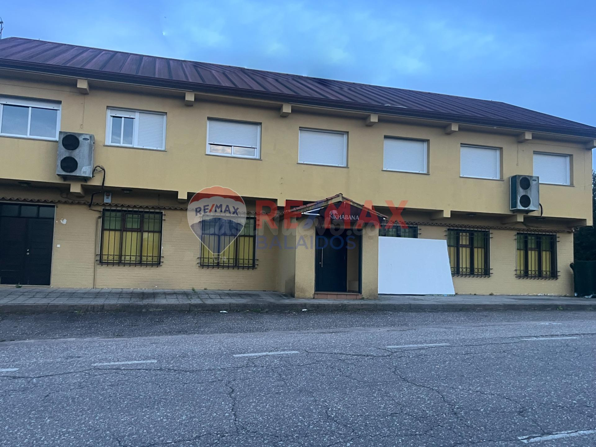 Edificio comercial en venta en Cerquido O, O Porriño - foto 2