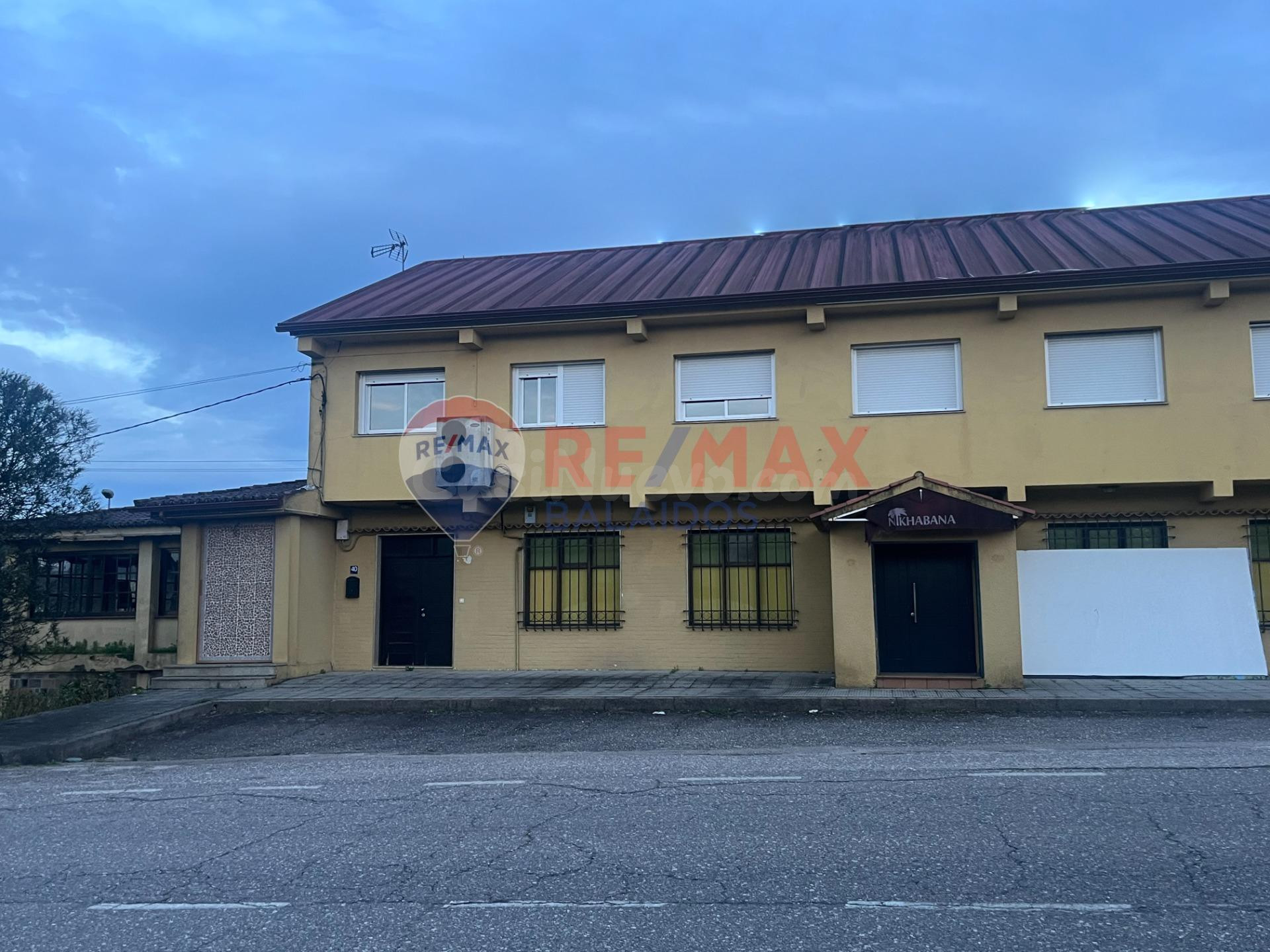 Edificio comercial en venta en Cerquido O, O Porriño - foto 3
