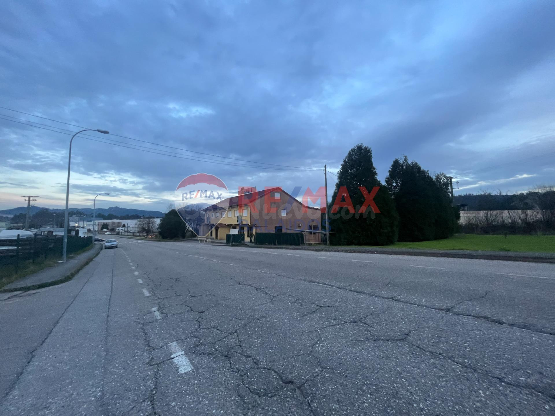 Edificio comercial en venta en Cerquido O, O Porriño - foto 5