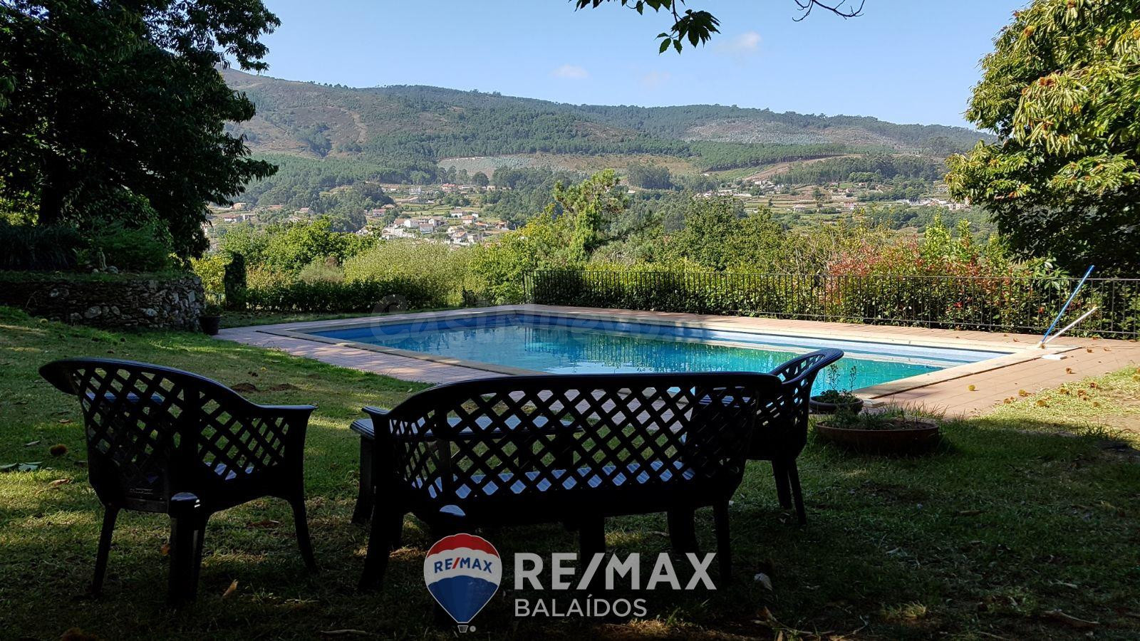 Casa / Chalet independiente en venta en GUNTIN, Gondomar - foto 2