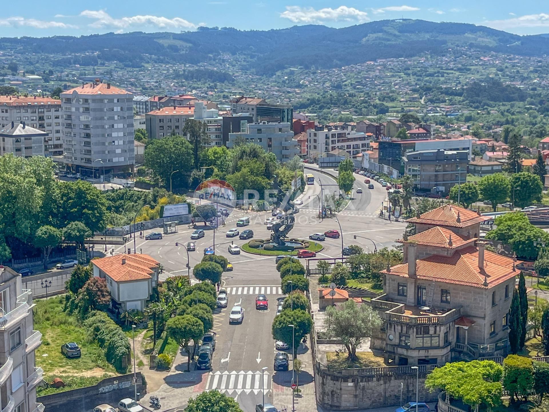 Dúplex en venta en Plaza Francisco Fernández del Riego, Vigo