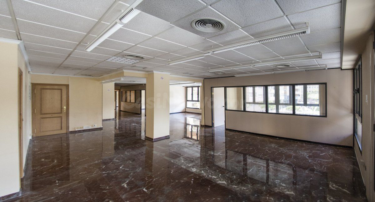 Oficina 490m² en alquiler - Ciutat Universitaria - Universidades
