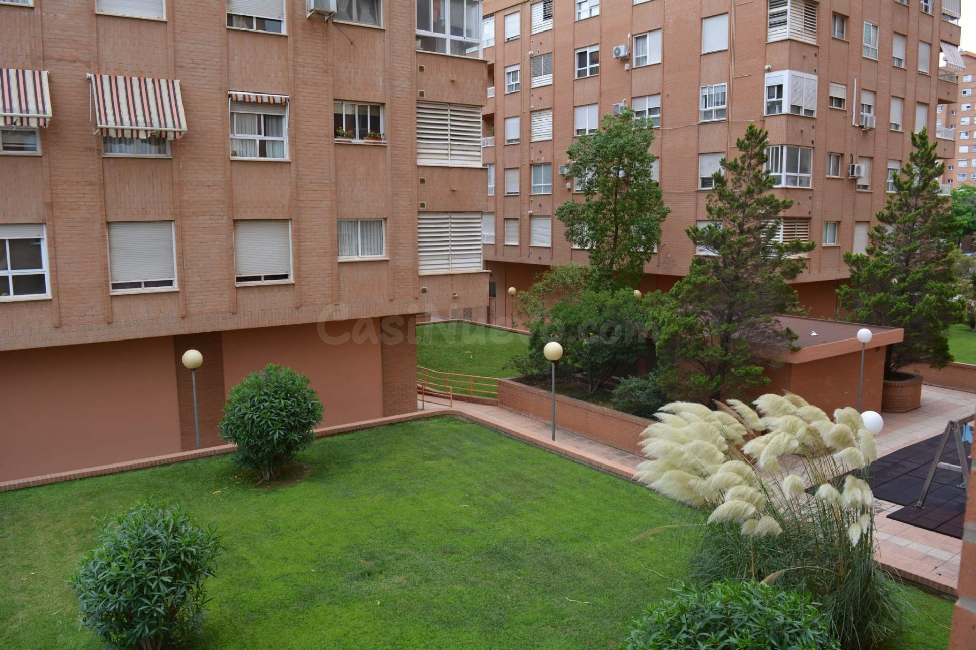 Oficina 653m² en alquiler - Benicalap - foto 2