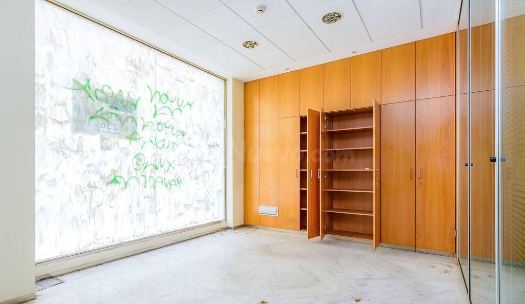 Local comercial 196m² en alquiler - Centro