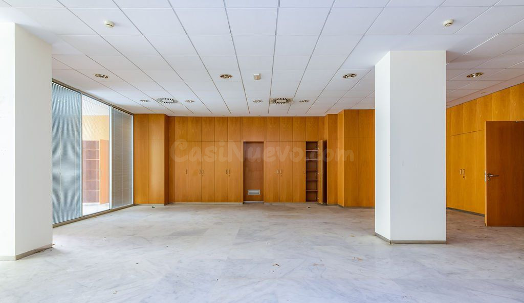 Local comercial 196m² en alquiler - Centro - foto 4