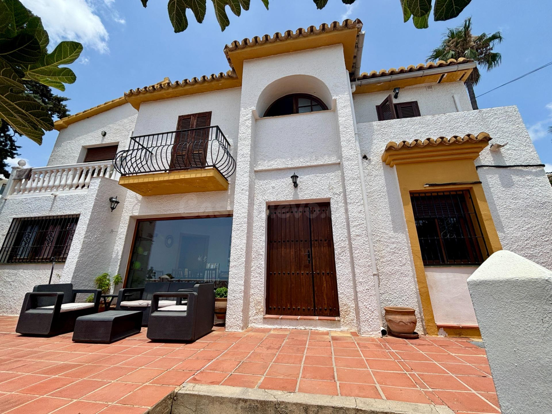 CHALET EN VENTA CON VISTAS AL MAR EN BENALMADENA URB. VERACRUZ